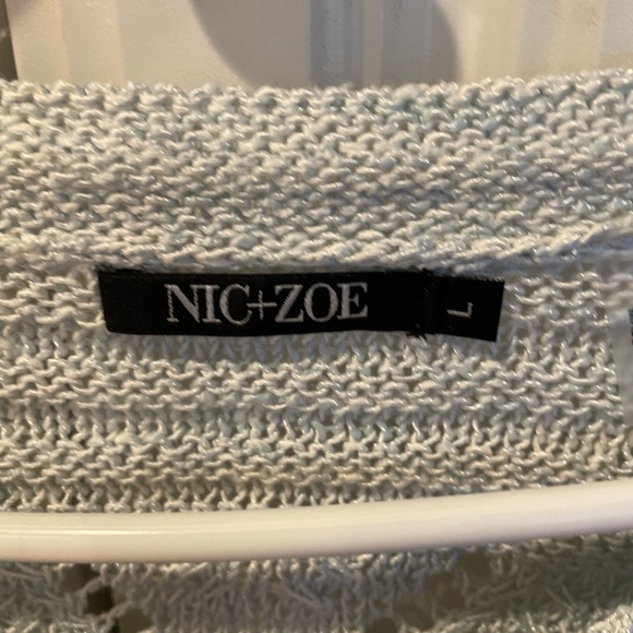 Summer Style.  Fits to waist. - Picture 2 of 4